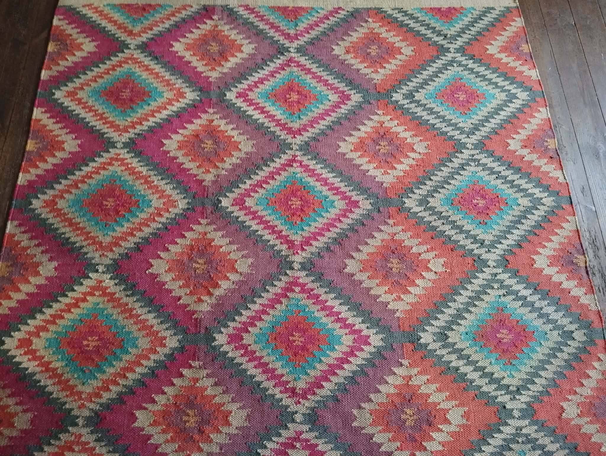 Handmade Indian Kilim 226x164cm