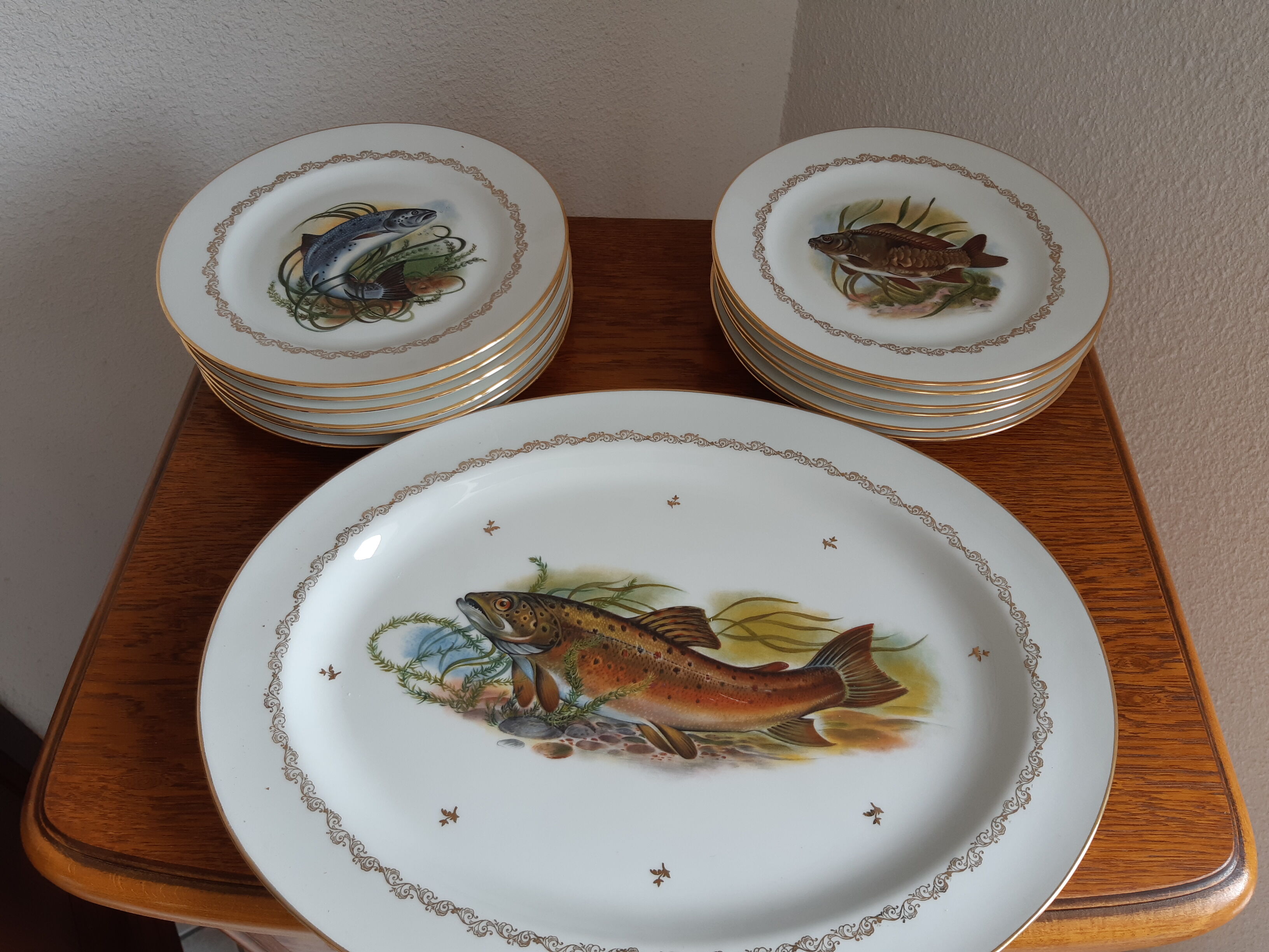 Service 6 assiettes a poissons en porcelaine de limoges berry dlt mehun france - Collection