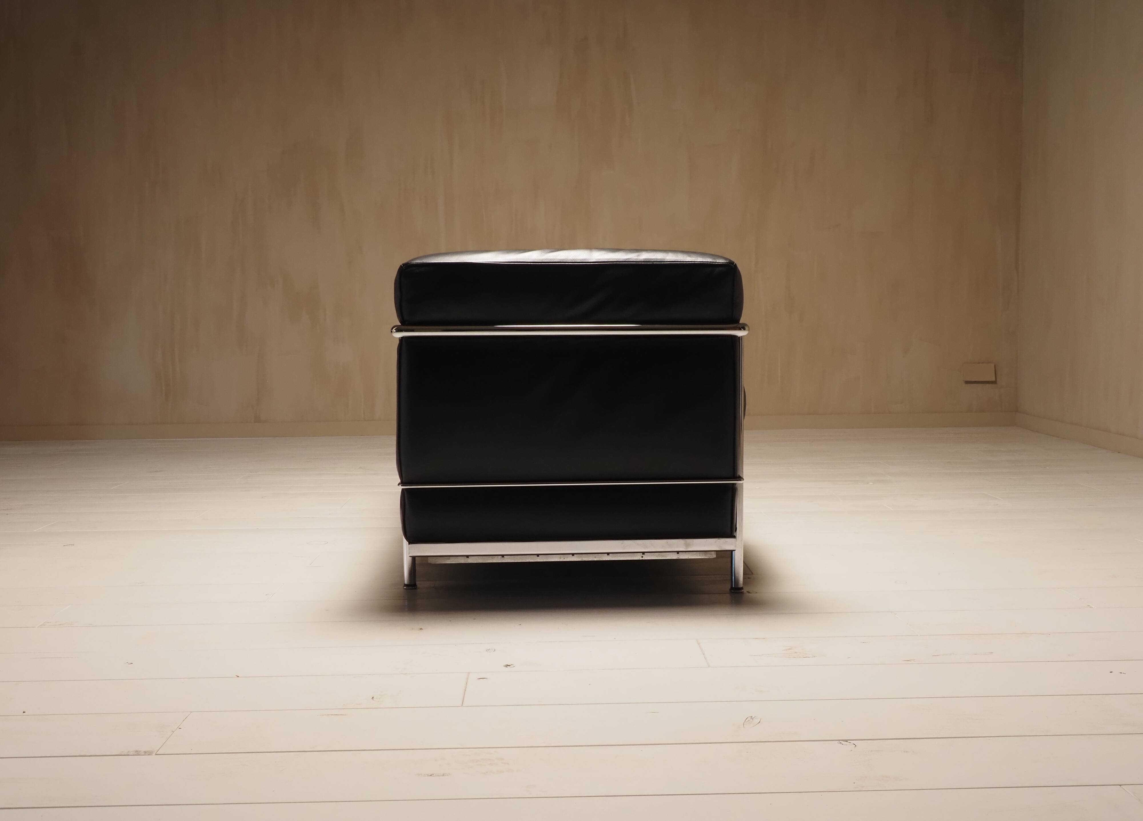 Cassina LC2 vintage two-seater sofa by Charlotte Perriand and Le Corbusier