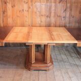 Art-deco extension table