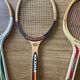 Série de 3 raquettes de tennis en bois vintage