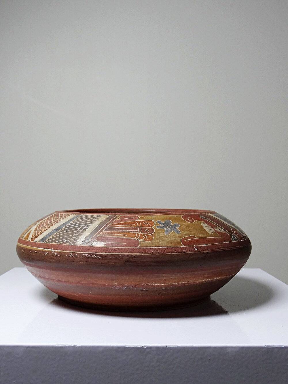 Vintage pre-Columbian style handcrafted ceramic decorative bowl