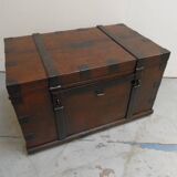Coffre de voyage ancien en bois