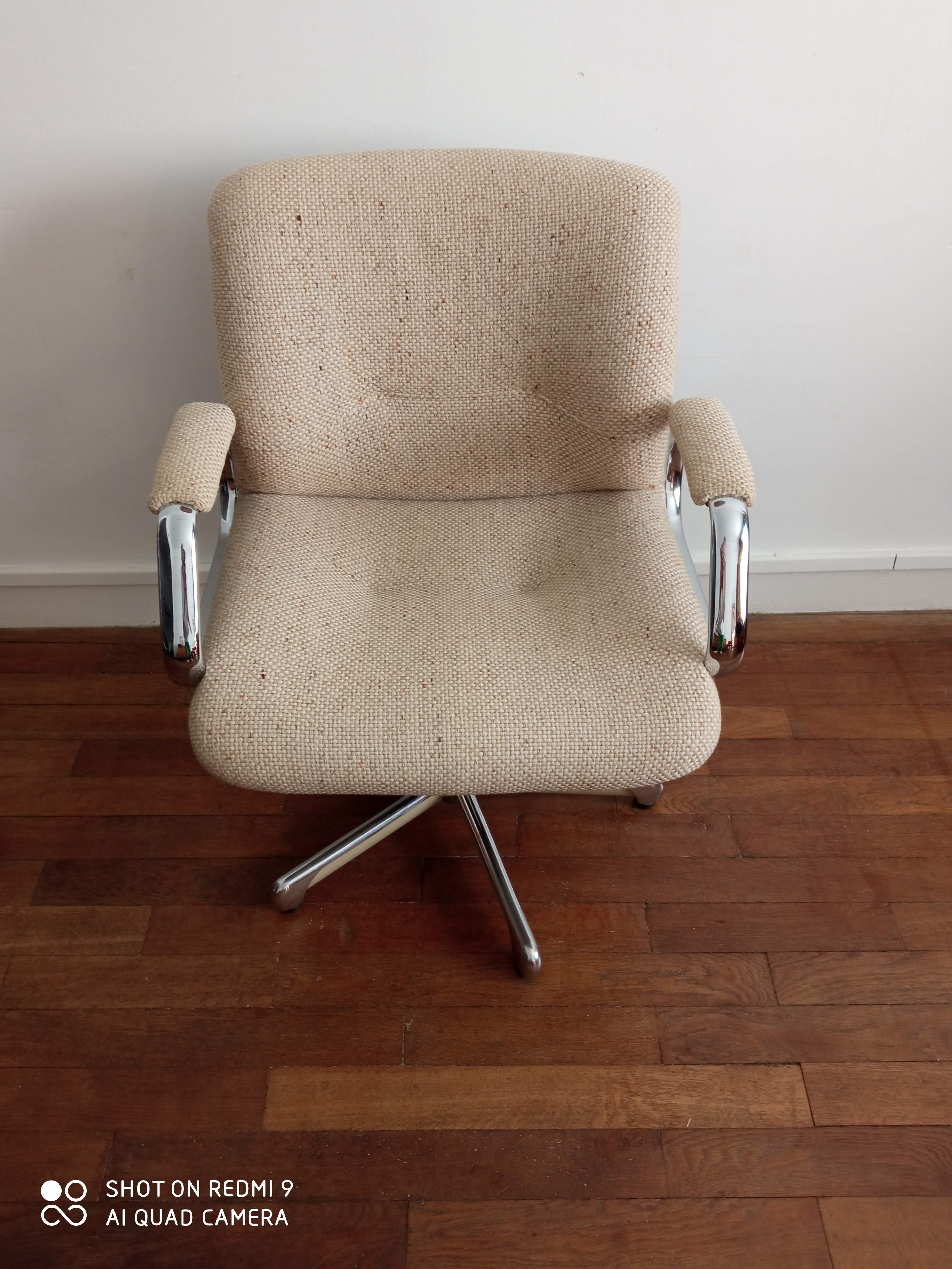 Steelcase 70s office chair