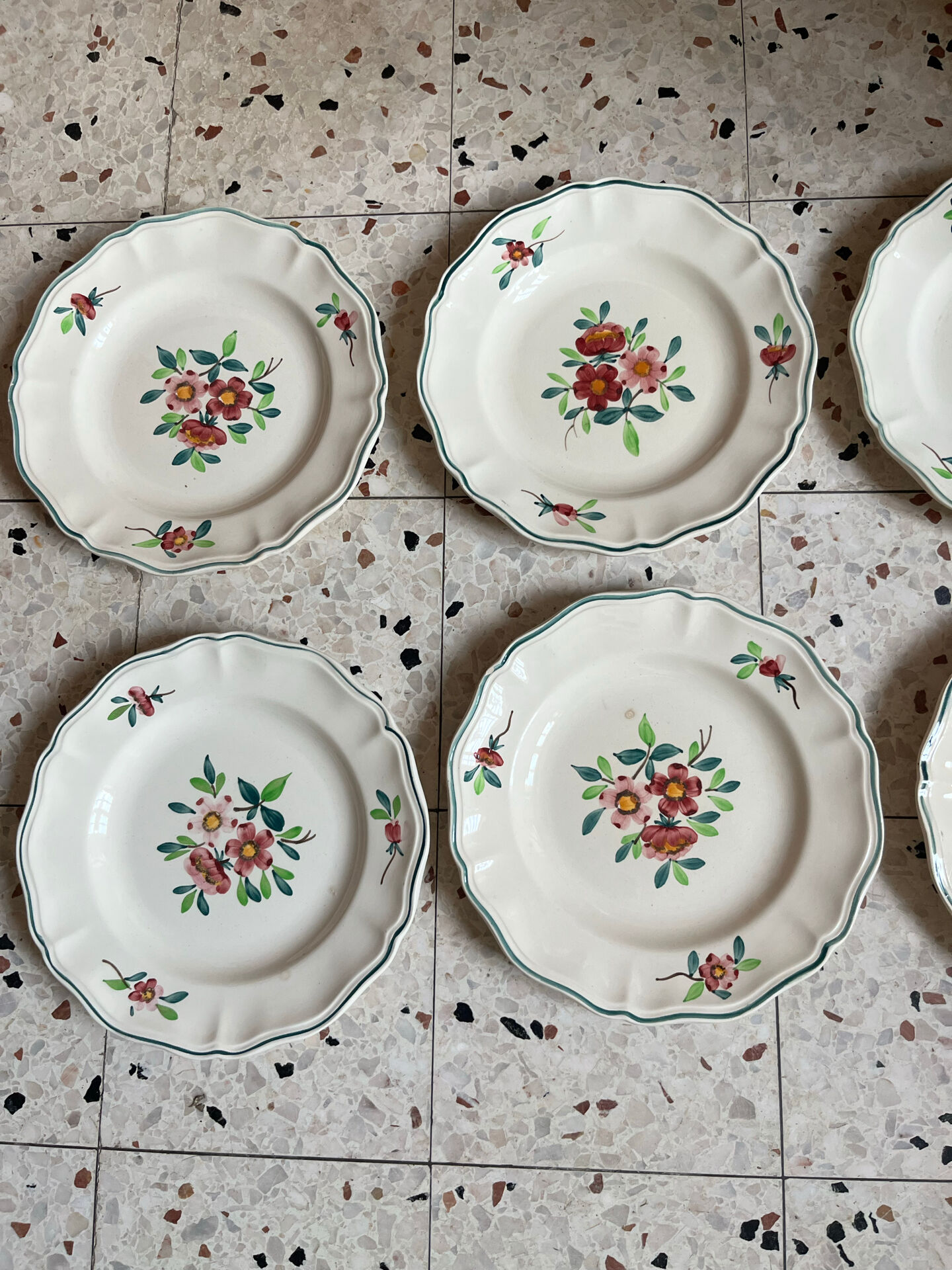 6 dinner plates
