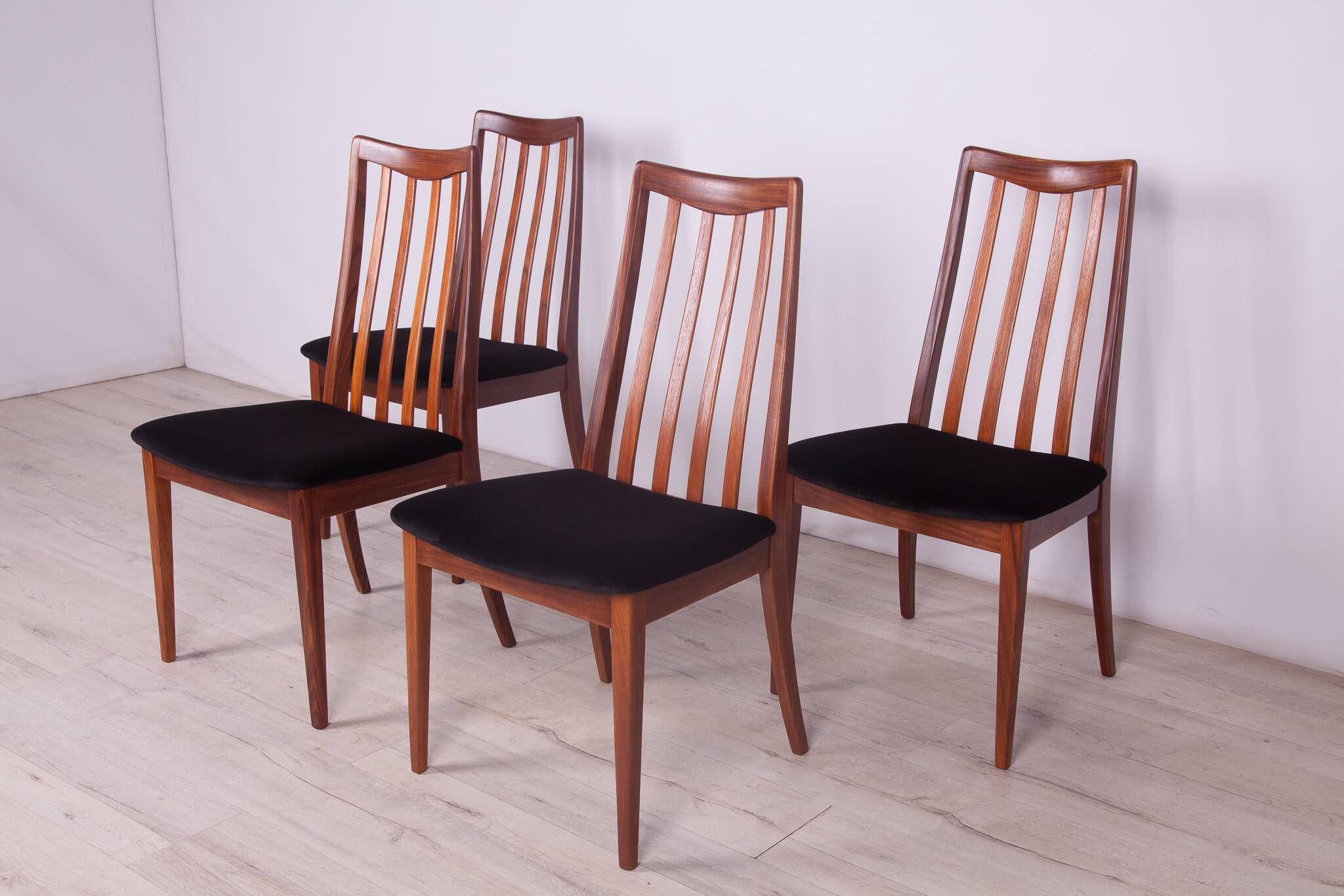 Mid-Century Teak Dining Chairs by Leslie Dandy for G-Plan, 1960s, Set of 4