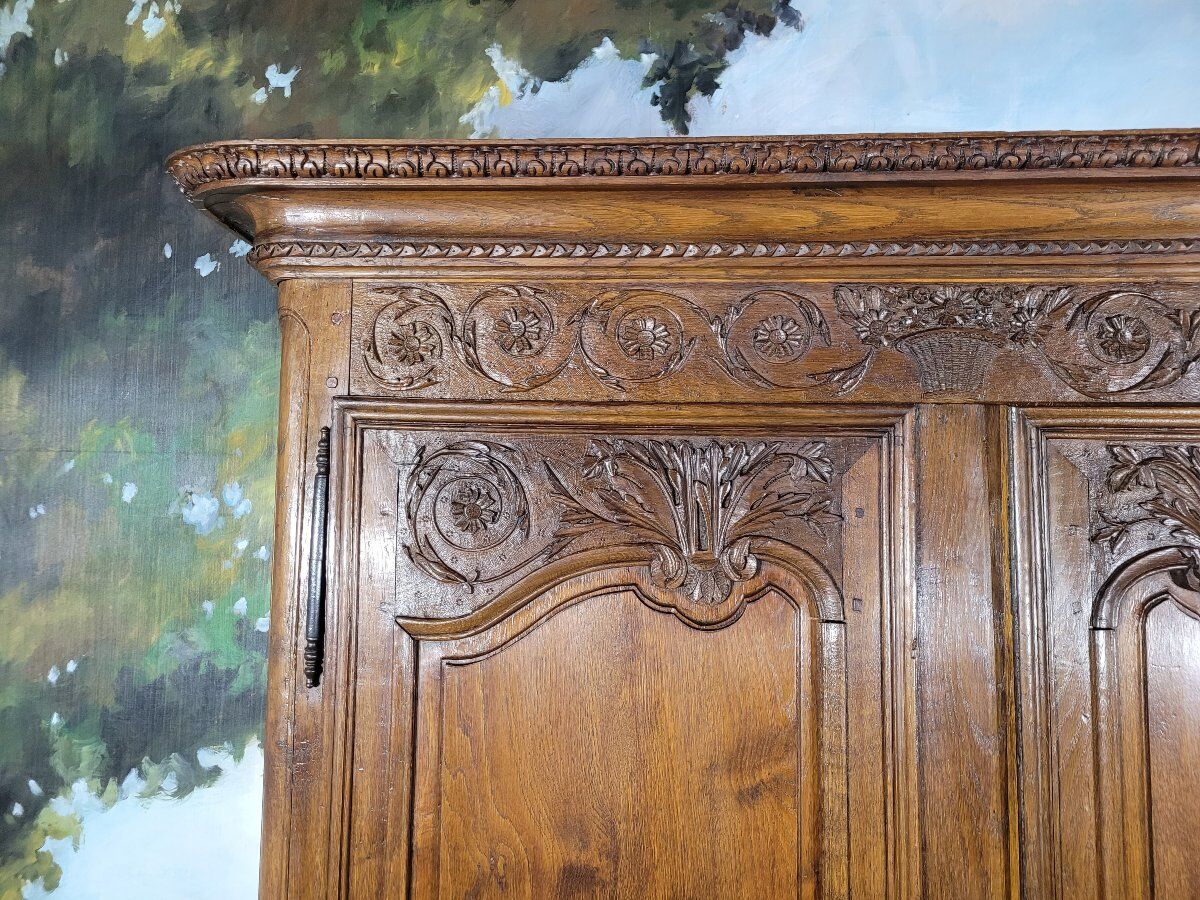 Armoire Louis XV en chêne