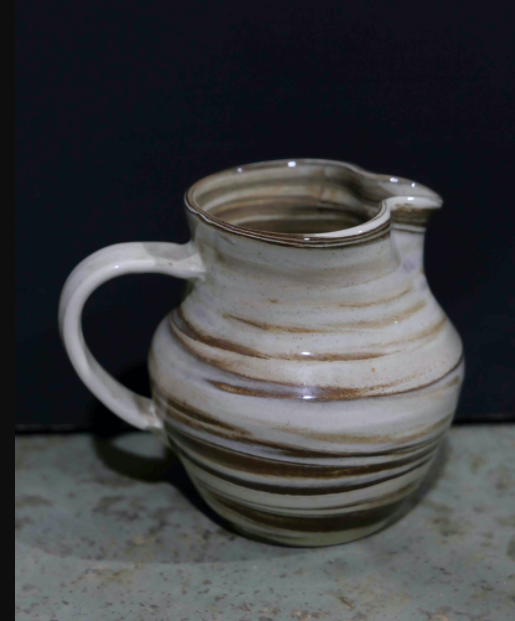 Lot of 4 ceramics assorted pitchers and vase