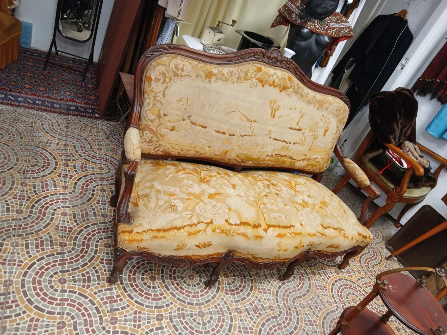 Louis XV style sofa late 19th century in walnut wood and Arras tapestry