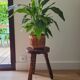 Tabouret tripode brutaliste
