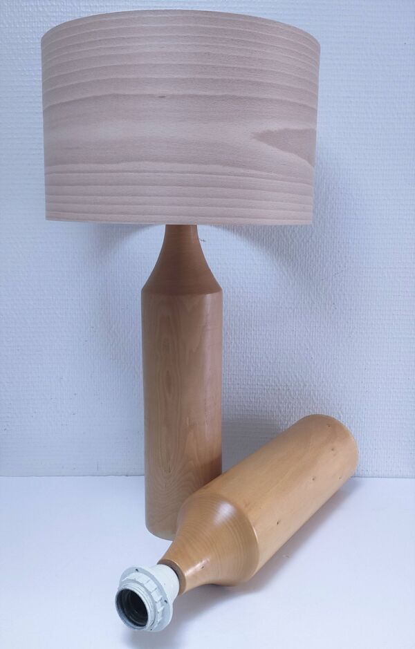 Deux pieds de lampe ''crayon'' bois massif design