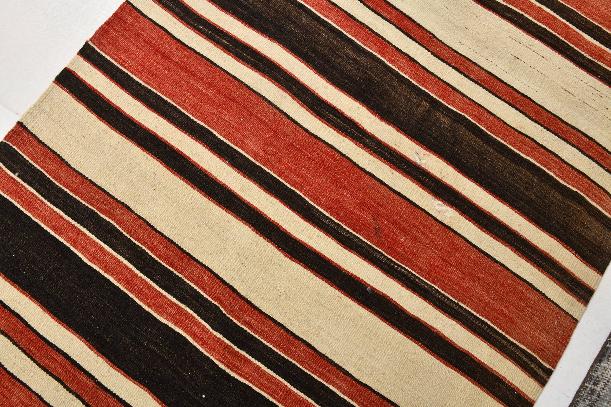Tapis Kilim vintage fait main, petit format, 101 x 195 cm