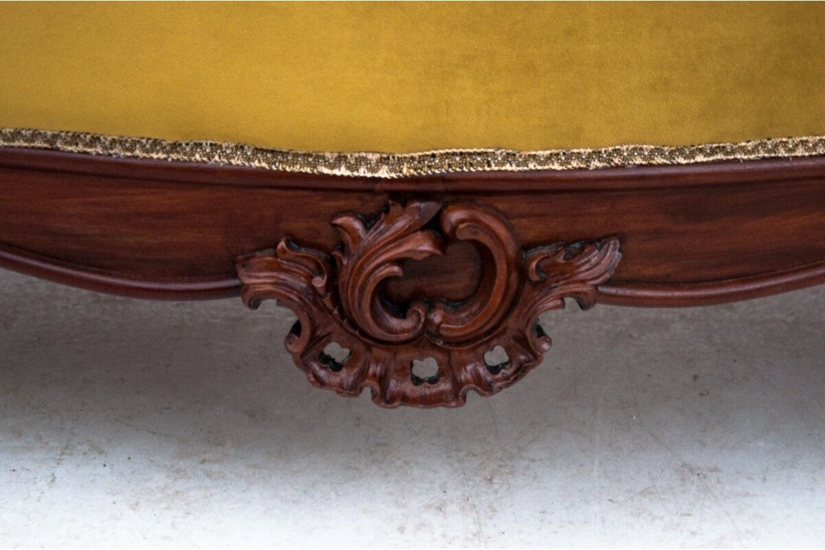 Rococo sofa, France, around 1900 after renovation
