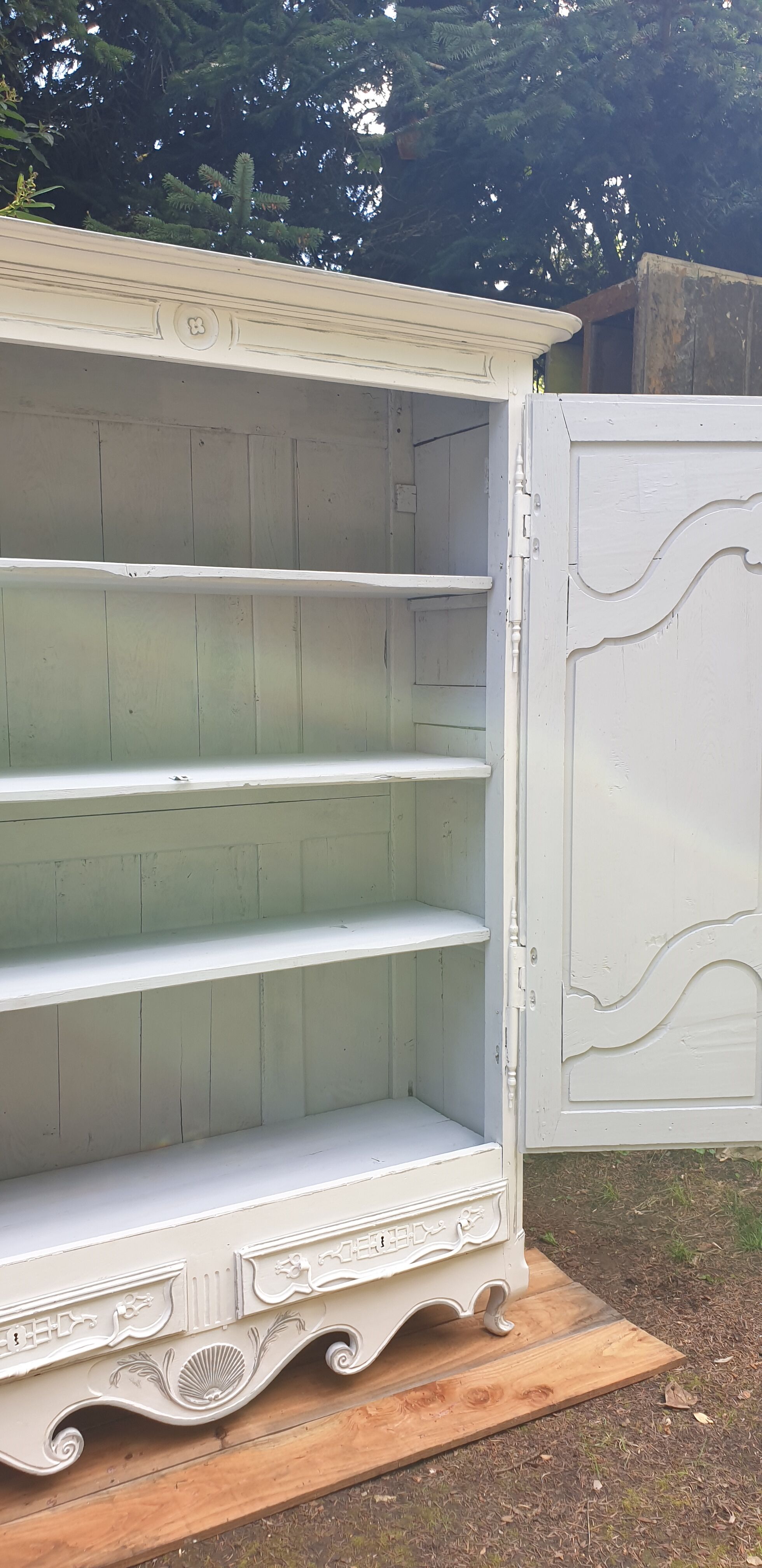 Skated Norman wardrobe