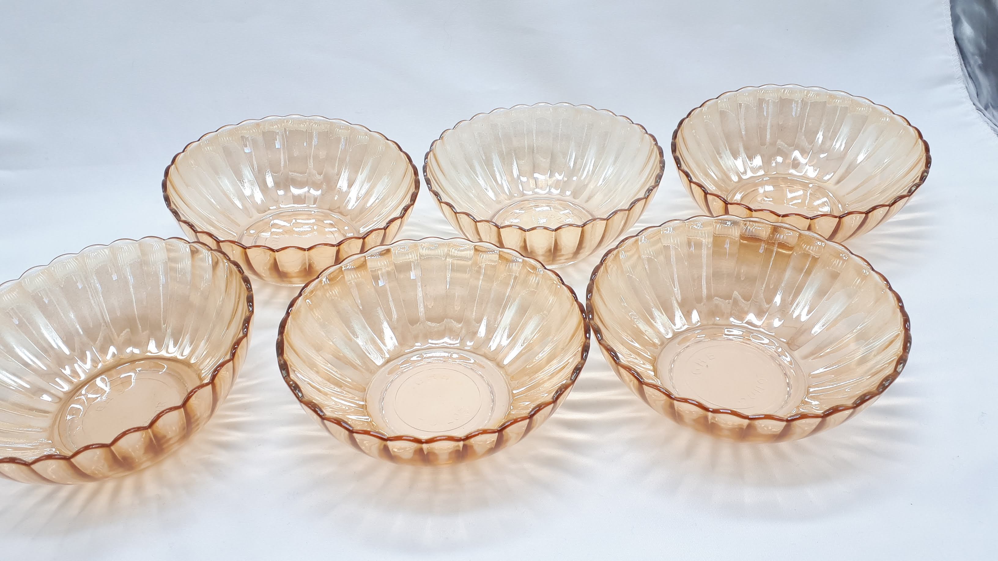 Iridescent bowls/cups, 60s
