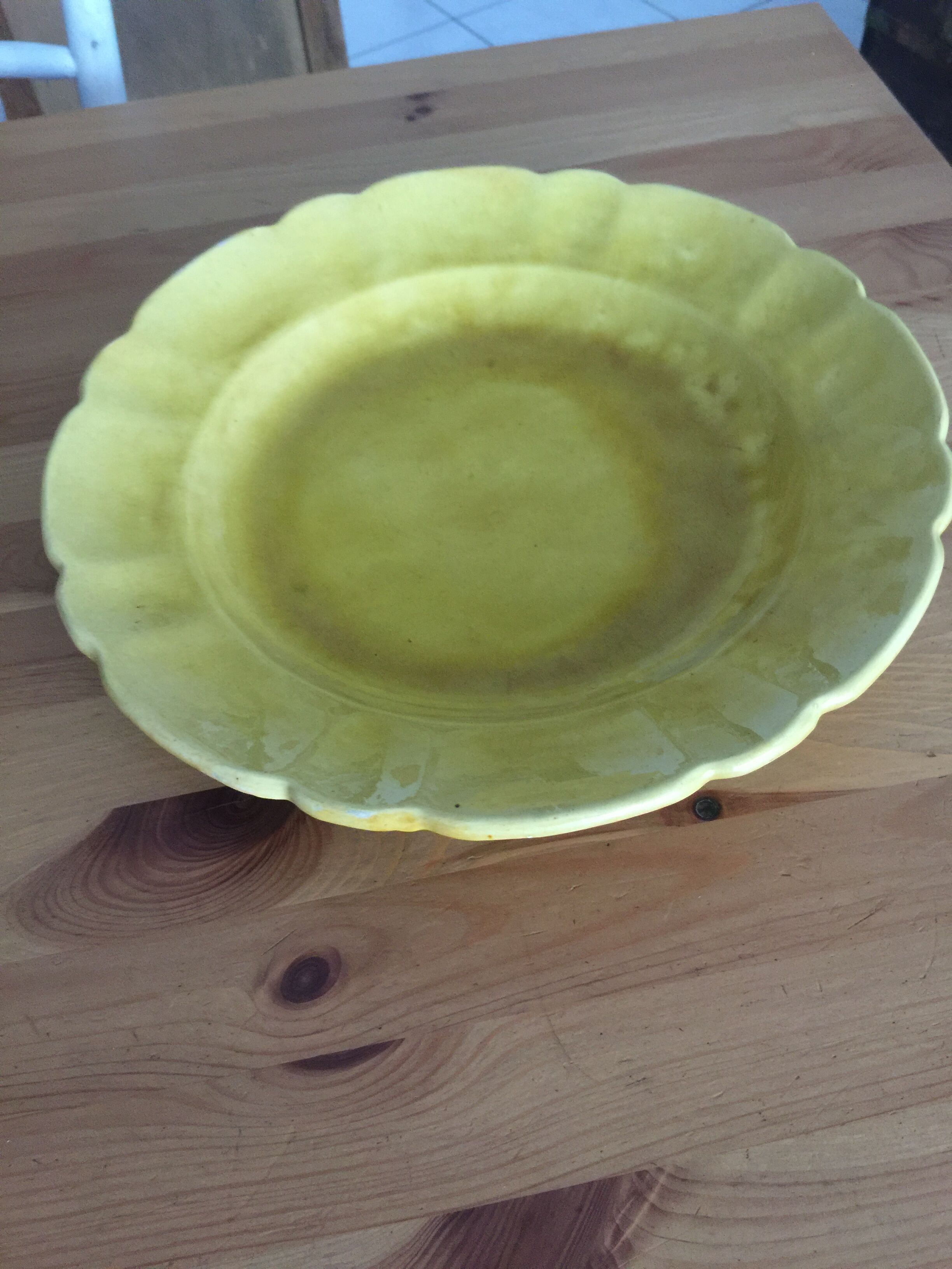 Yellow dish Aegitna Vallauris