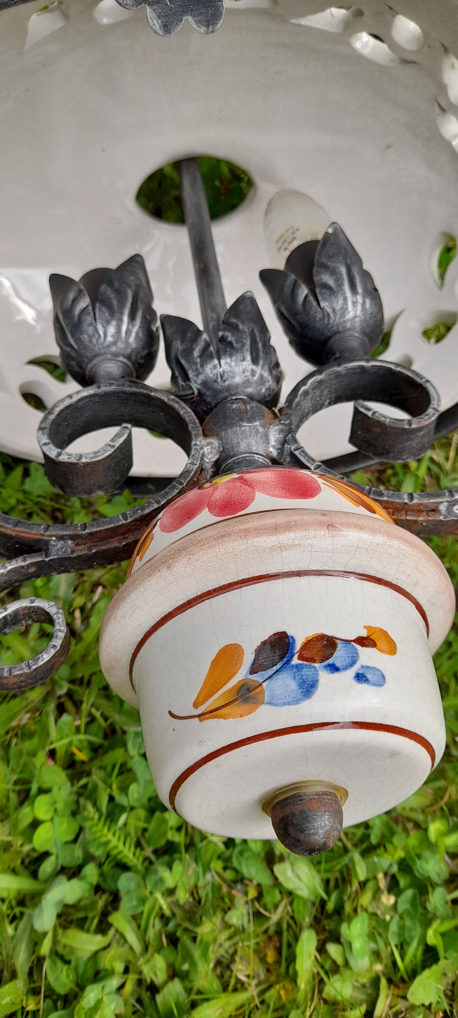 Suspension/chandelier old ceramic openwork flowers & wrought iron, circa 1960