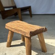 Table d'appoint ou tabouret en teck blond quadripode H:30 L43 l27