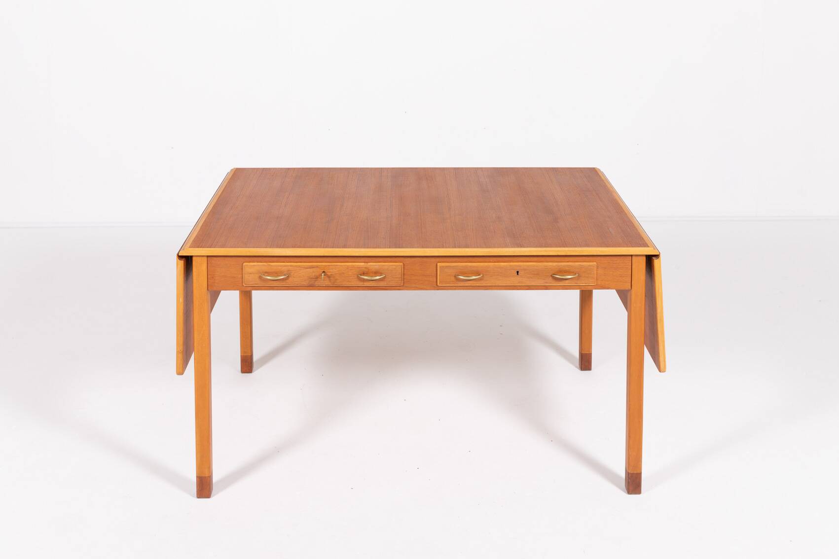 Mid-Century David Rosen extendable table from Nordiska Kompaniet, Sweden 1950's
