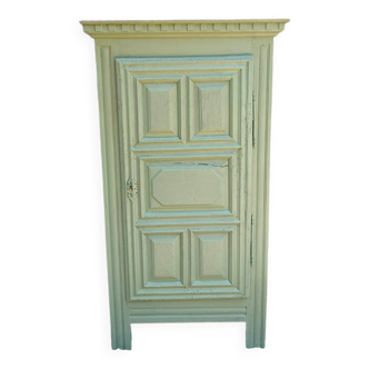 Old bonnet
