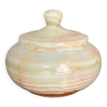 Onyx candy box