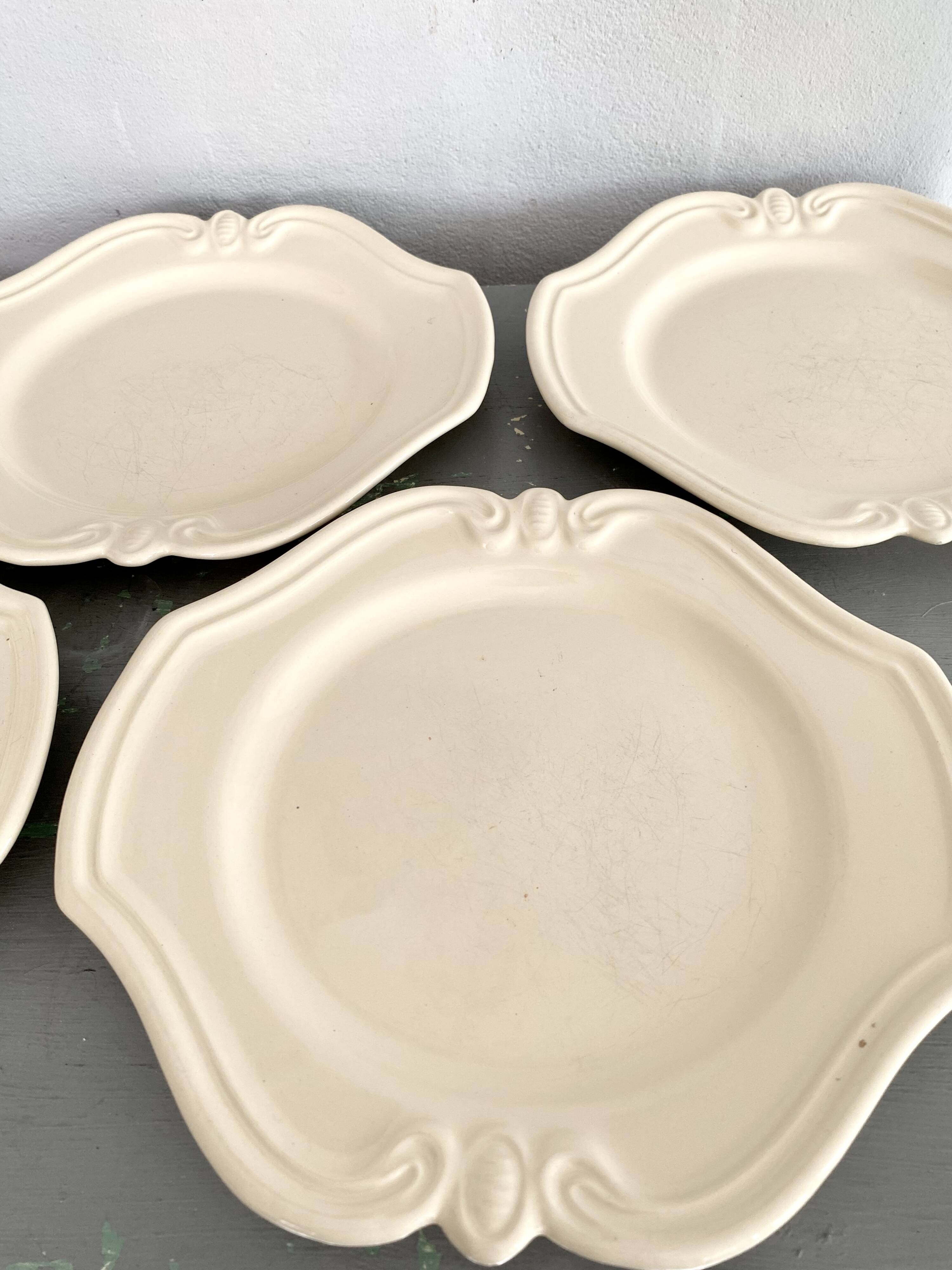 4 ceramic plates
