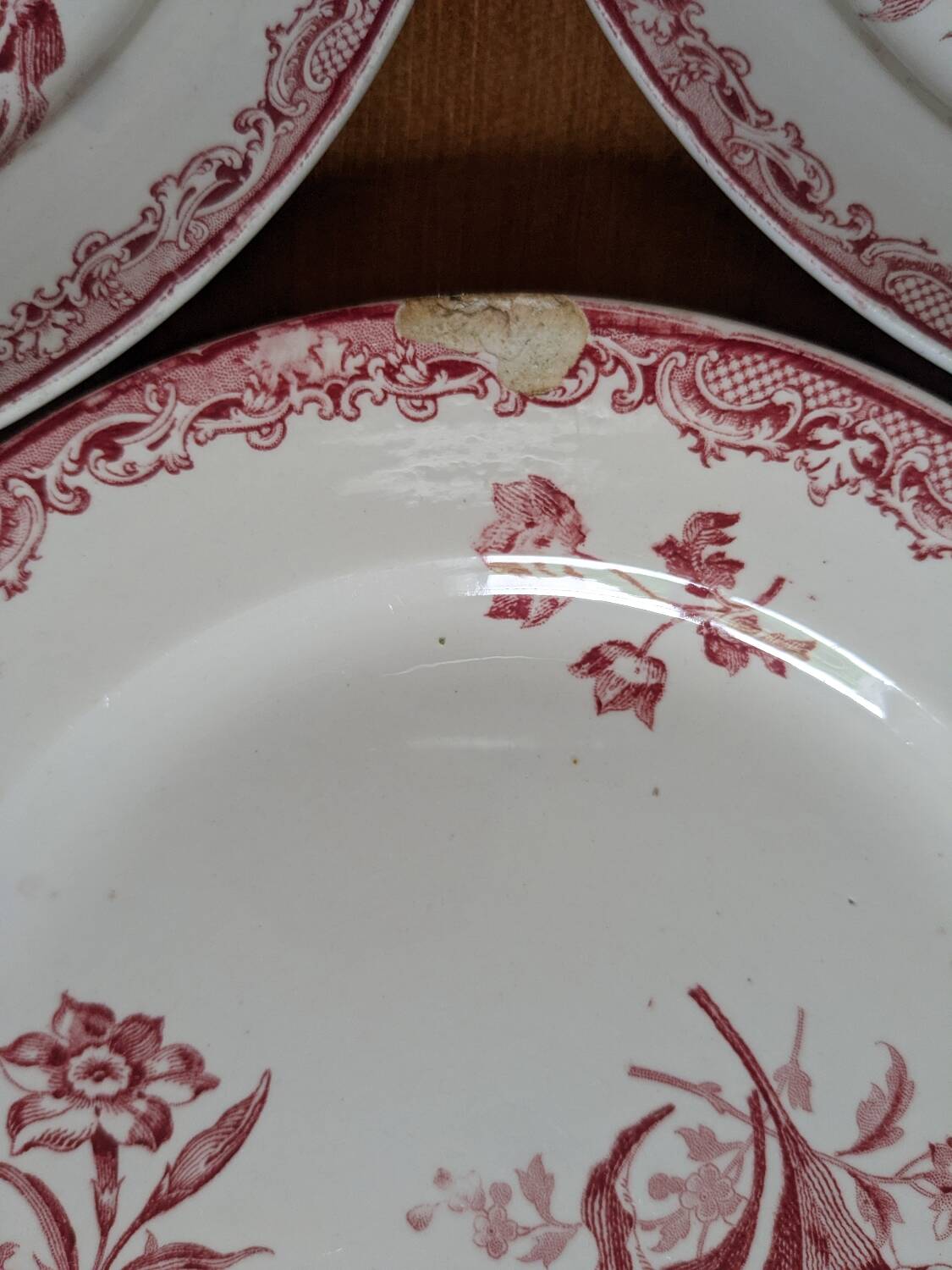 Three Fontanges Sarreguemines flat plates