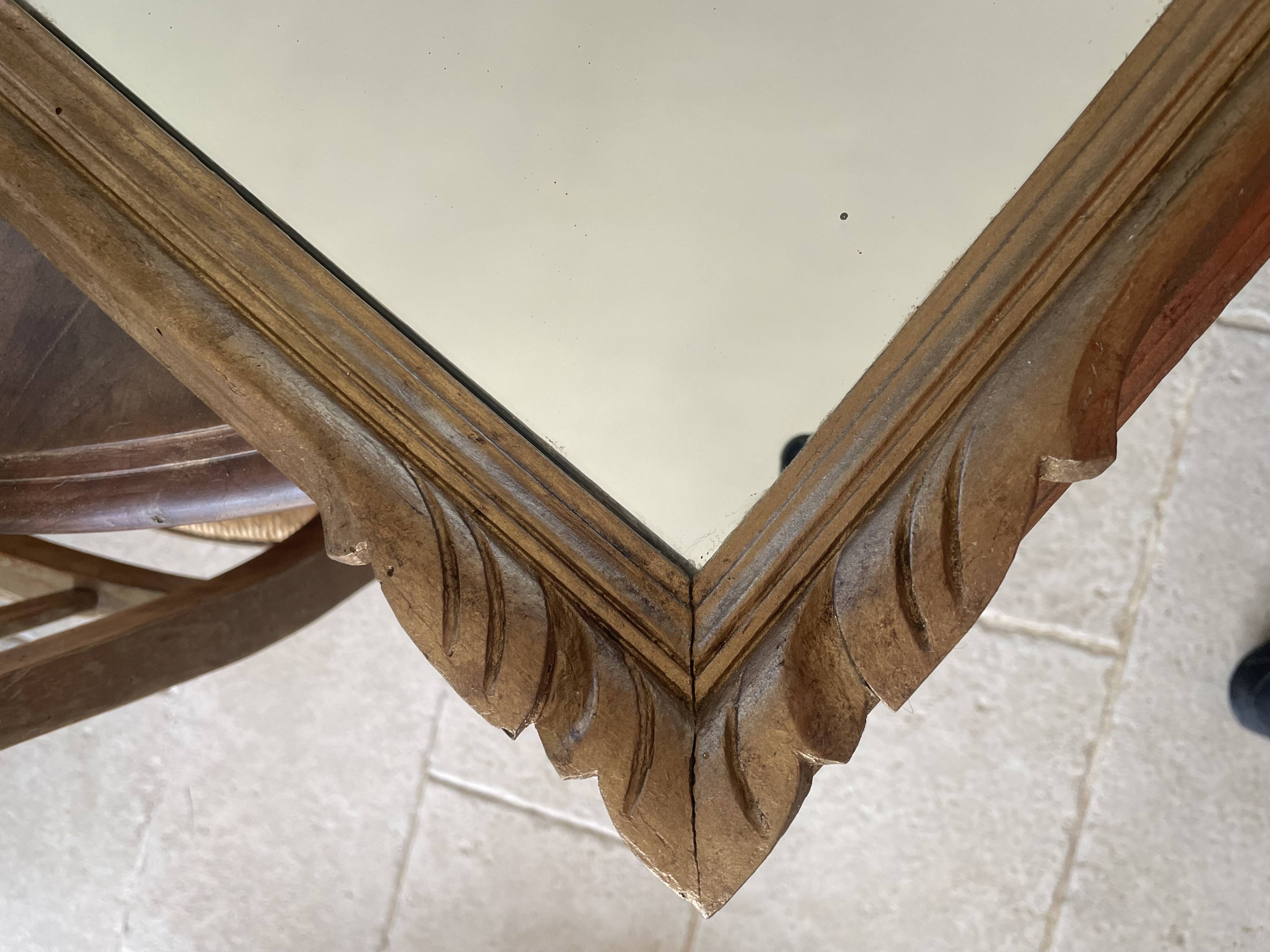 Miroir Art déco en bois doré 74x61