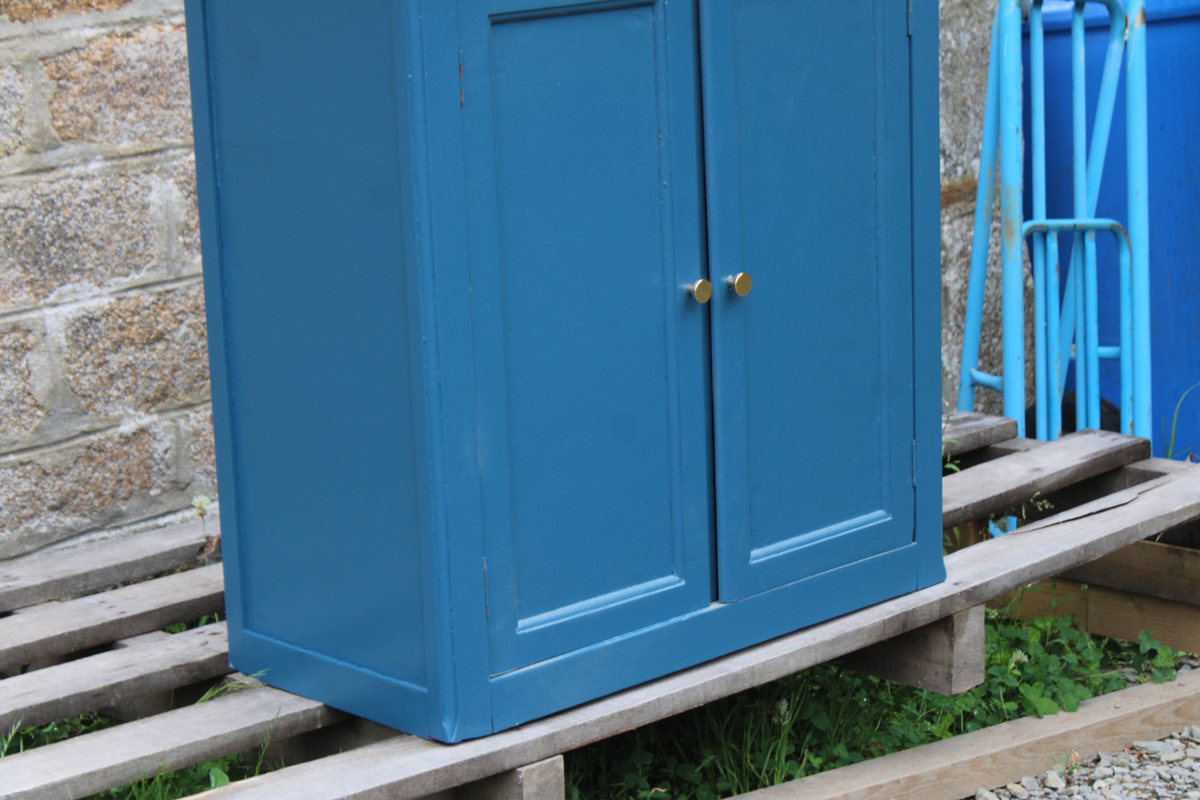 Vintage deep blue Parisian sideboard & natural wood top