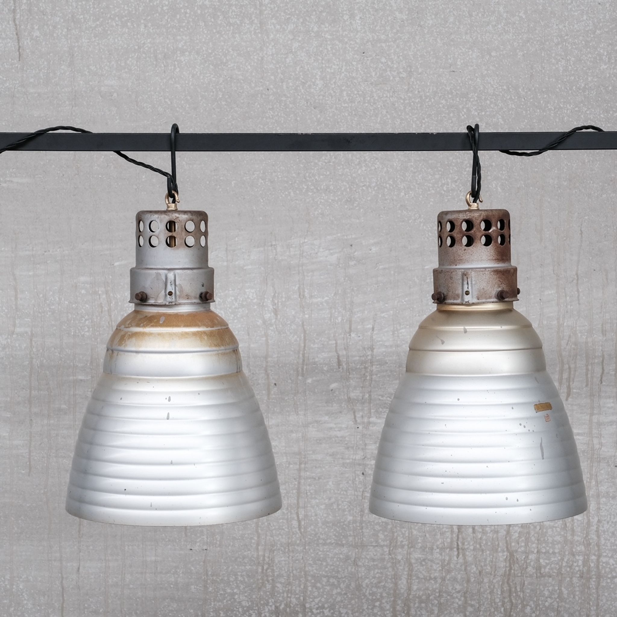 Hanging lamp