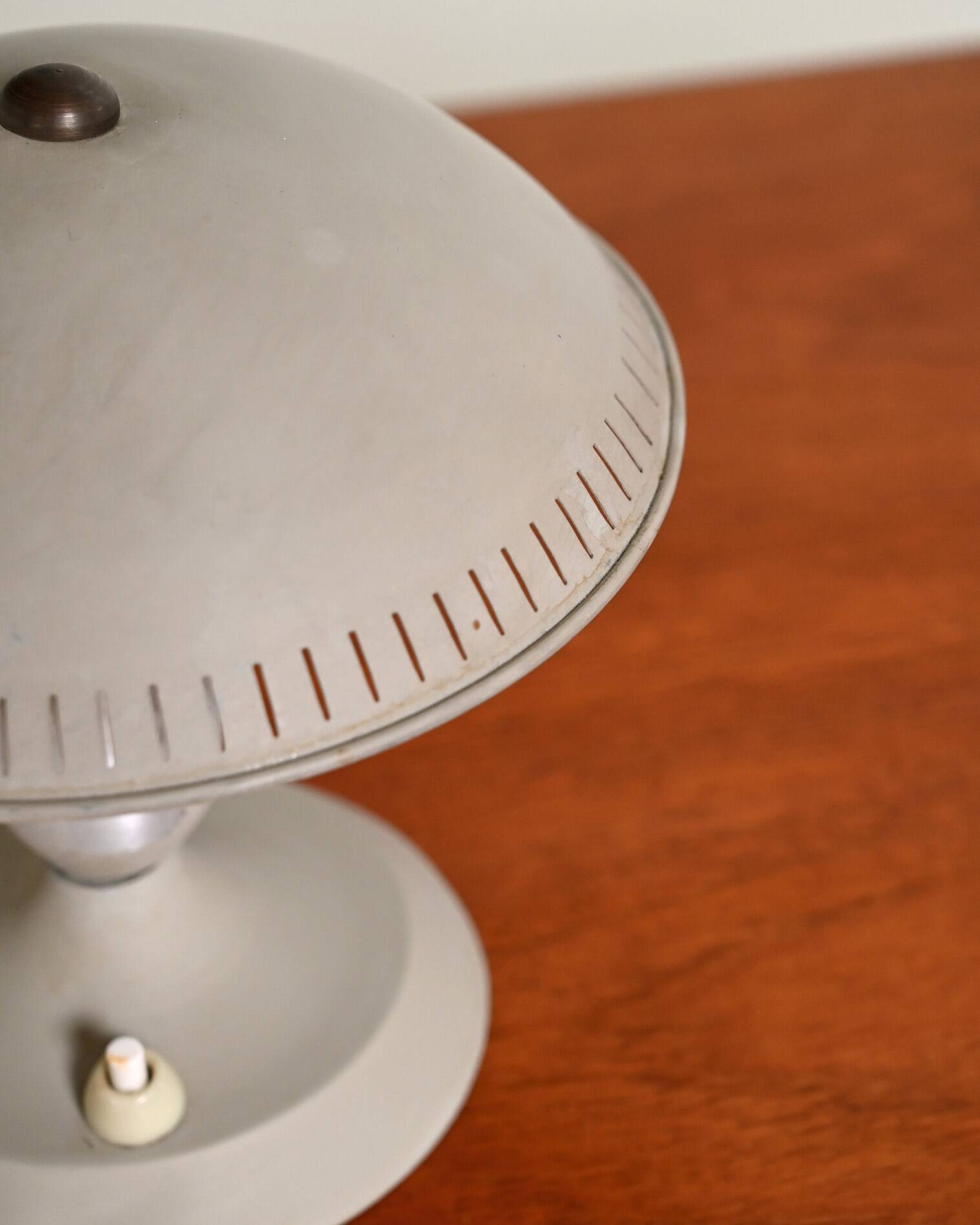 Lampe de table modèle "77" SAE, années 1950