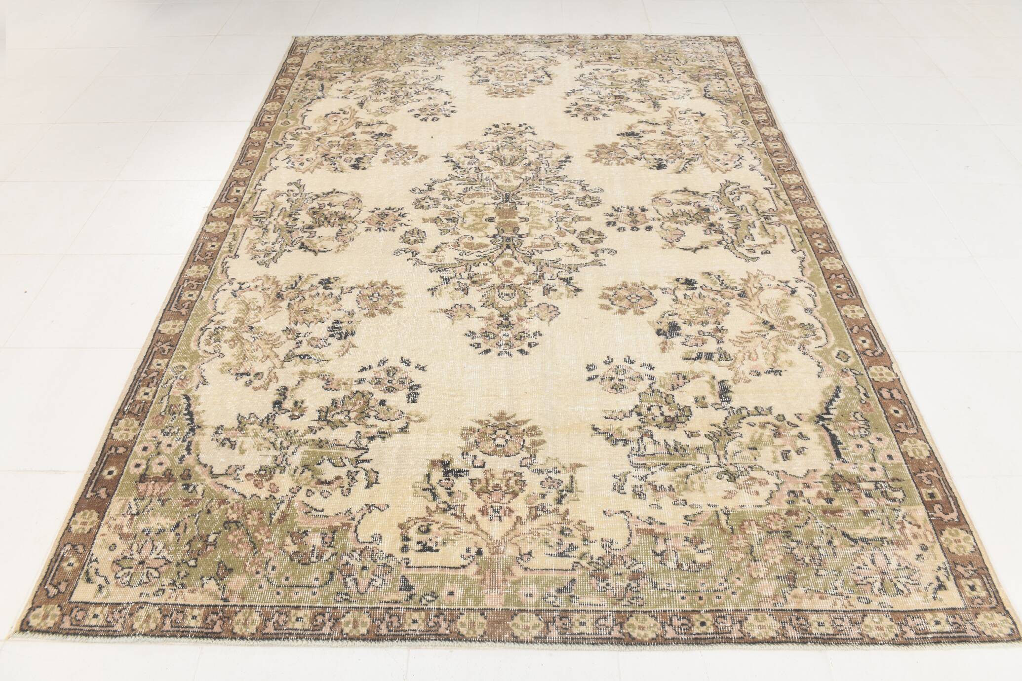 7x9 Cream & Green Floral Pattern Vintage Area Rug, 202x278Cm