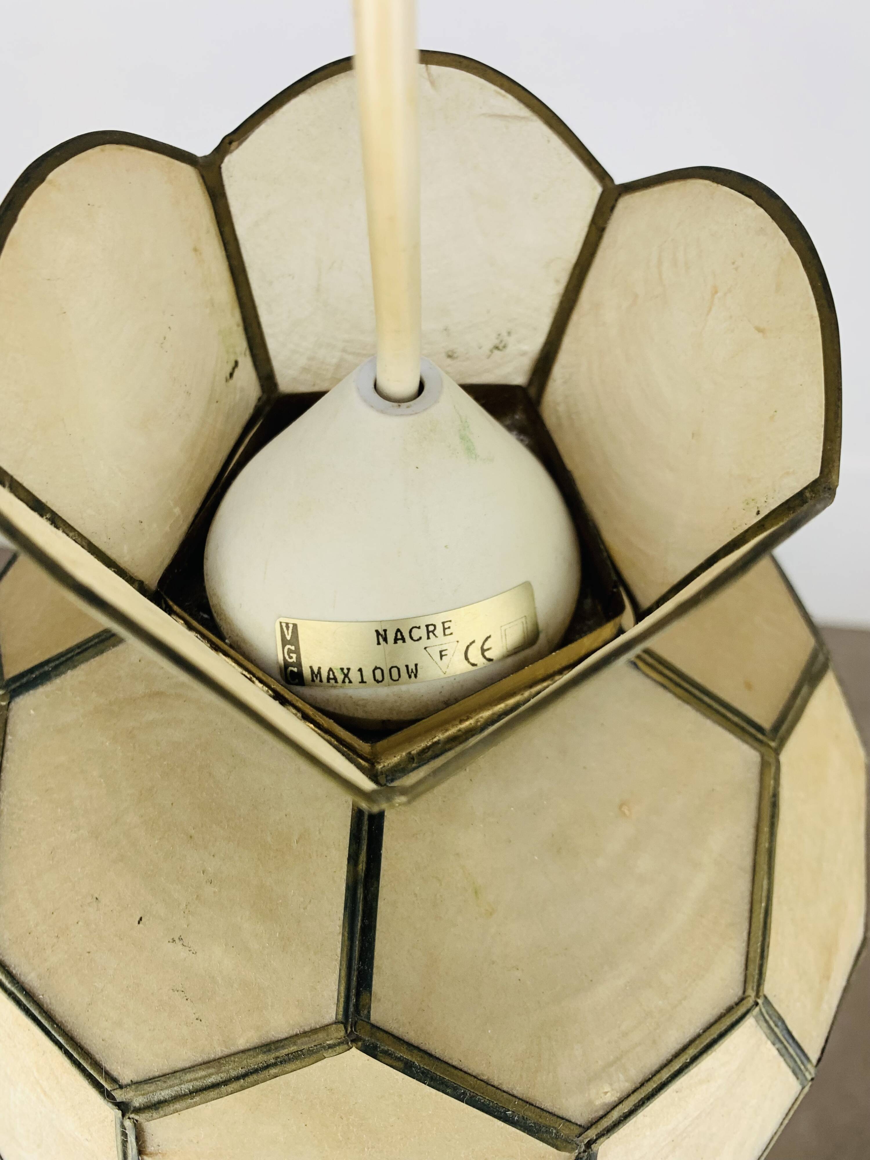 Vintage 60s mother-of-pearl and brass pendant light