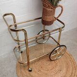 Rolling dessert in gold metal