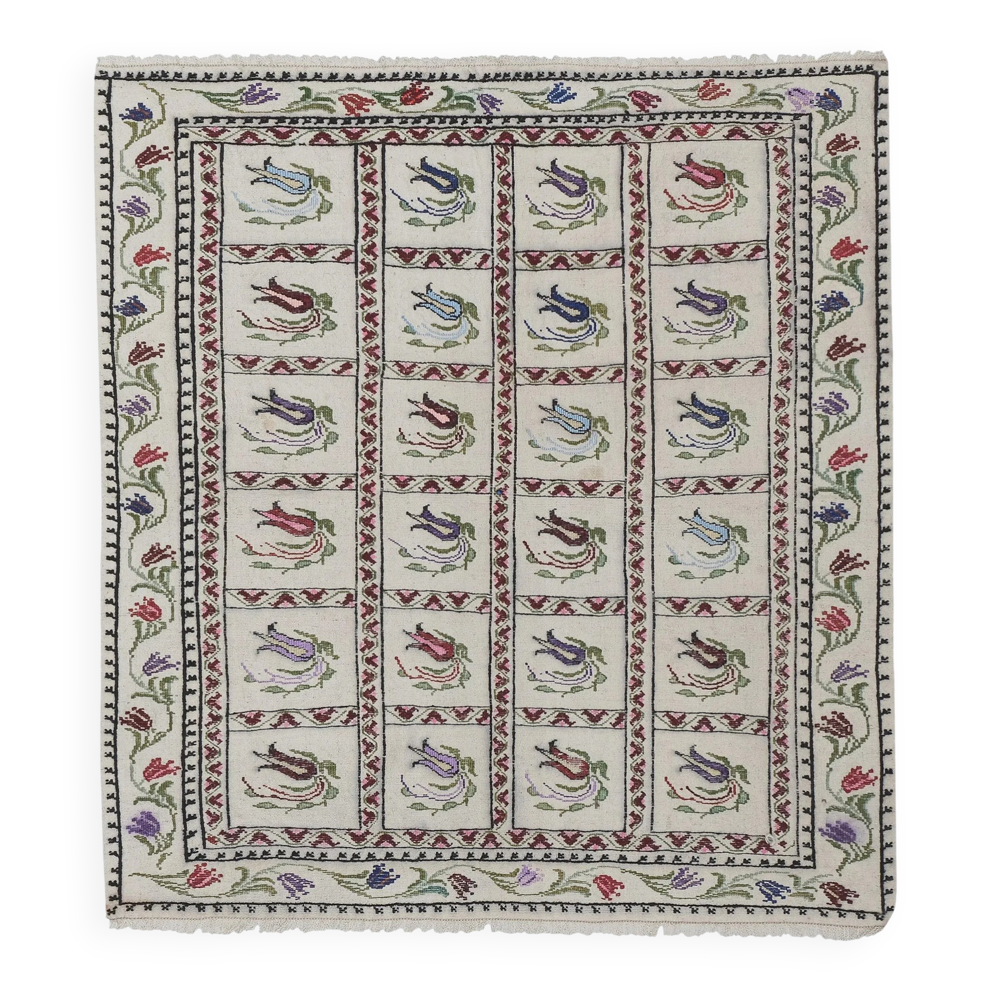 Vintage Turkish kilim, handwoven, 116x124 cm.
