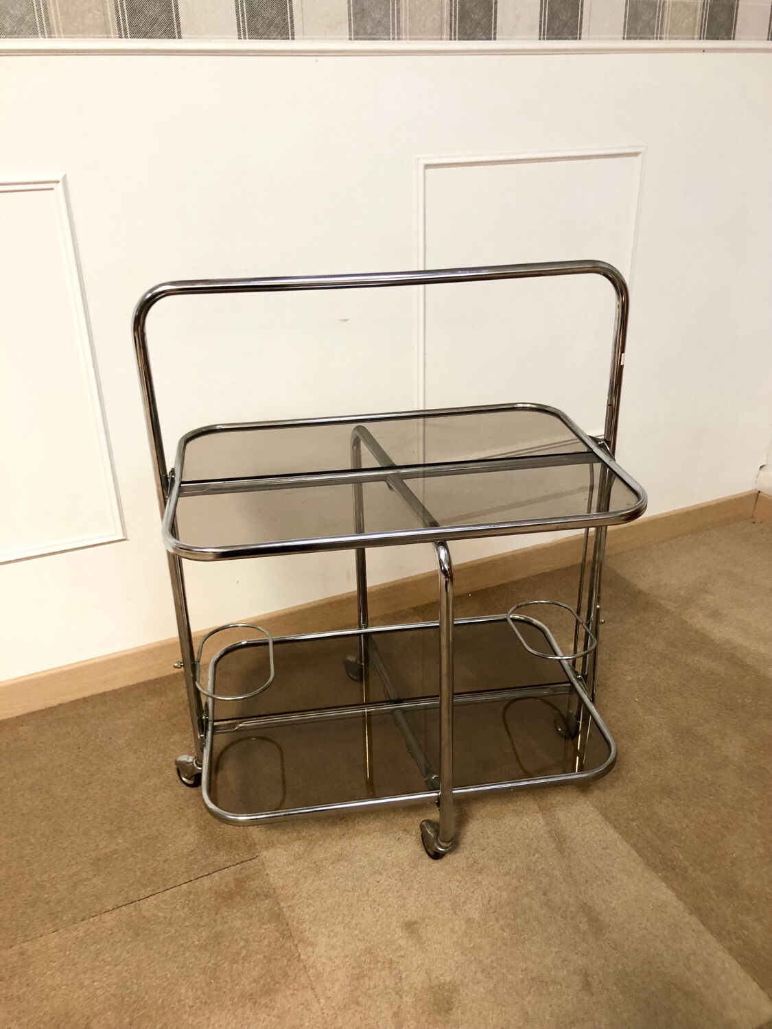 Folding dessert smoked glass