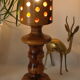 Lampe design vintage en bois d'olivier