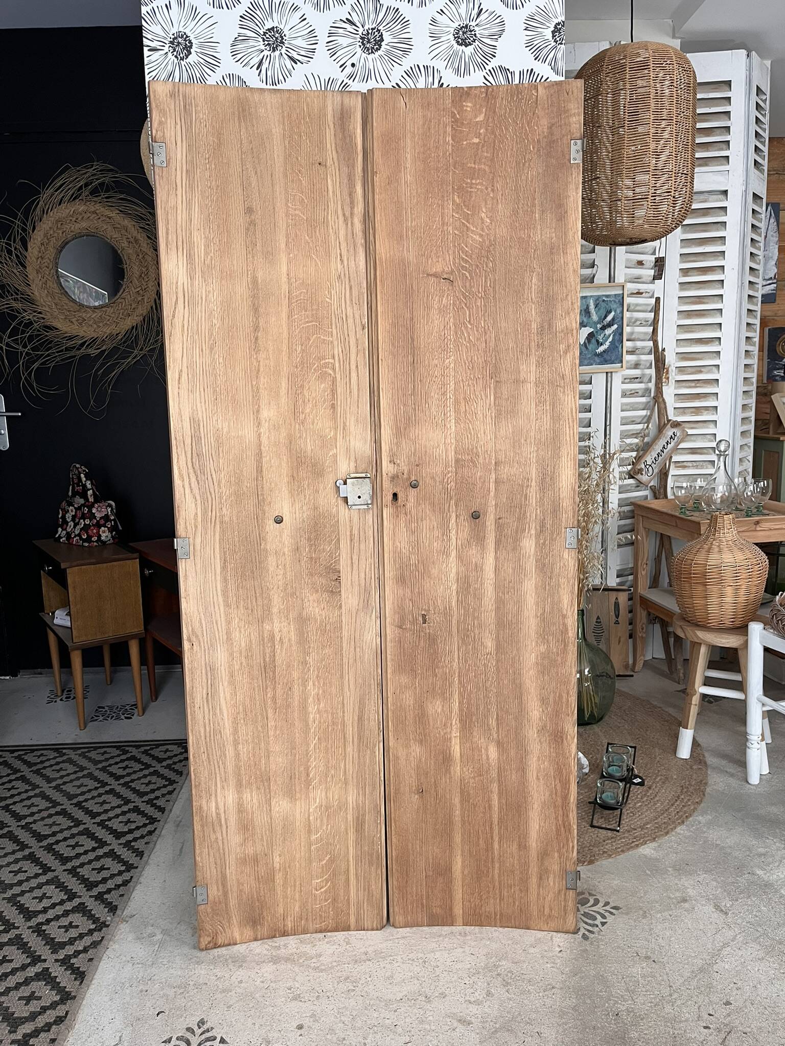 Two Art Deco solid oak wardrobe doors Solweig & Abigaël screen