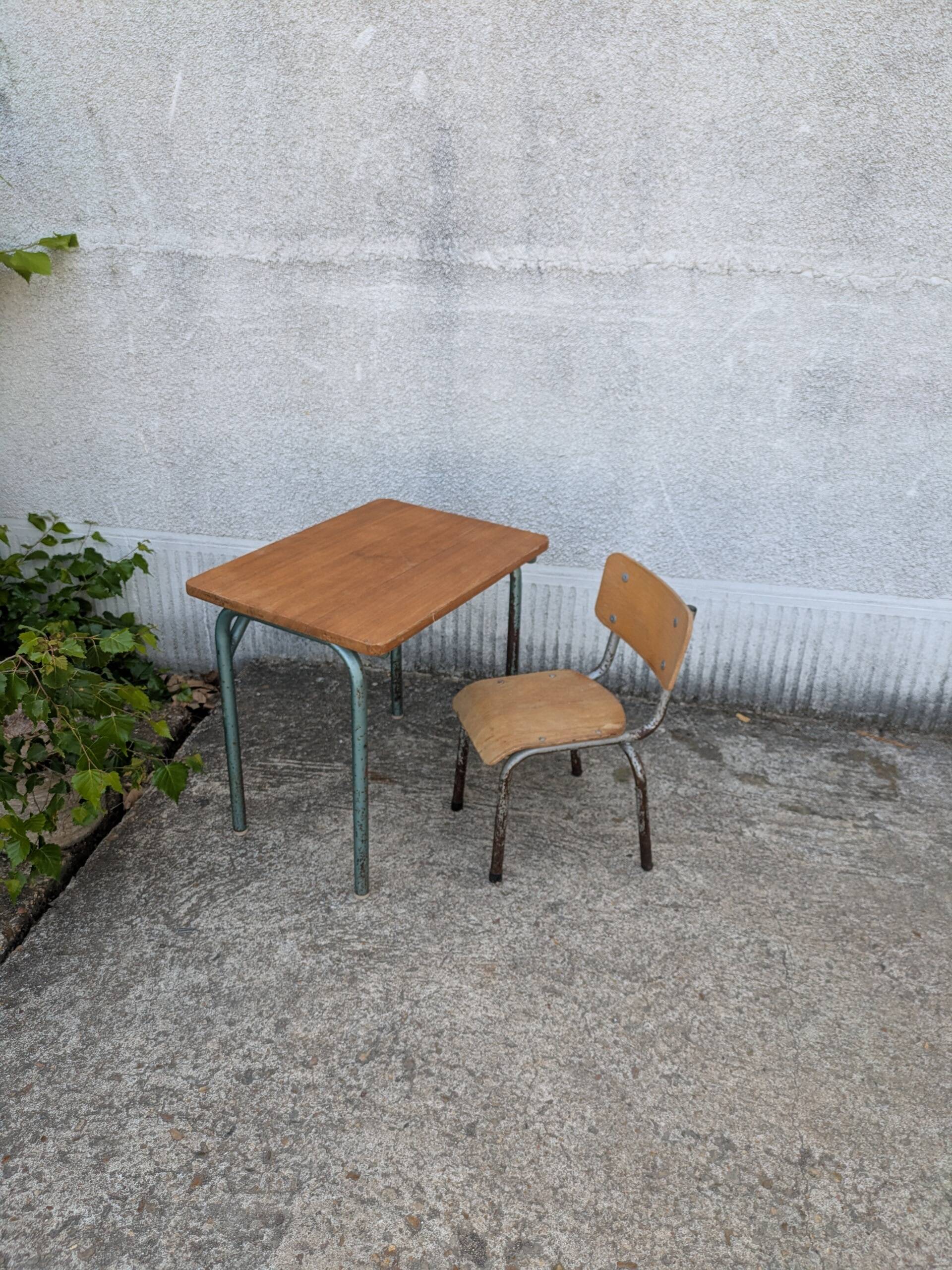 Children's desk and chair