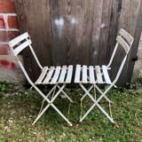 Paire de chaise pliante de jardin en métal & bois blanc vintage