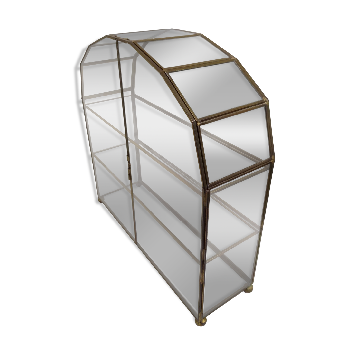 Old table display case