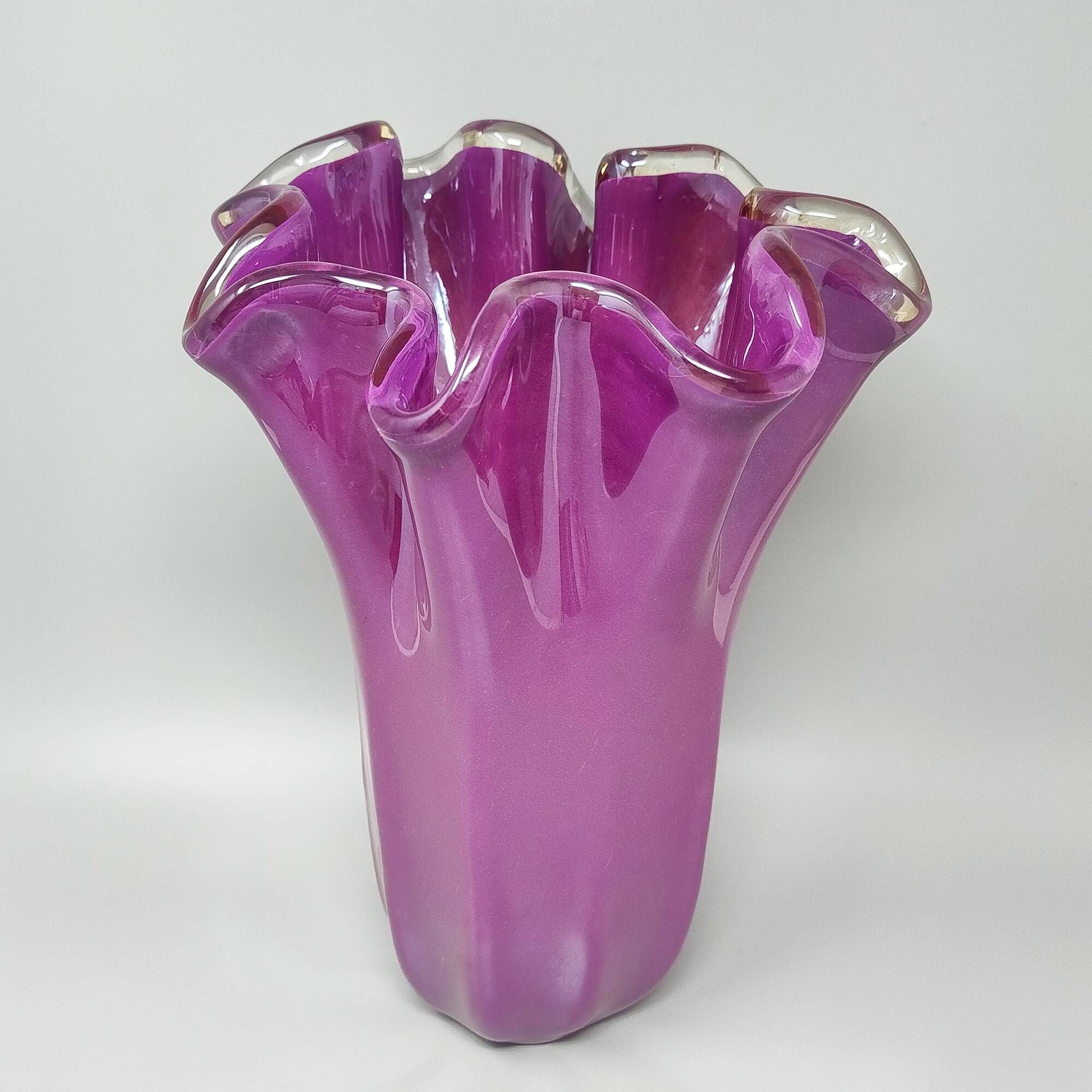 Vase en verre Murano Fazzoletto magenta-rose Michielotto des années 1970.