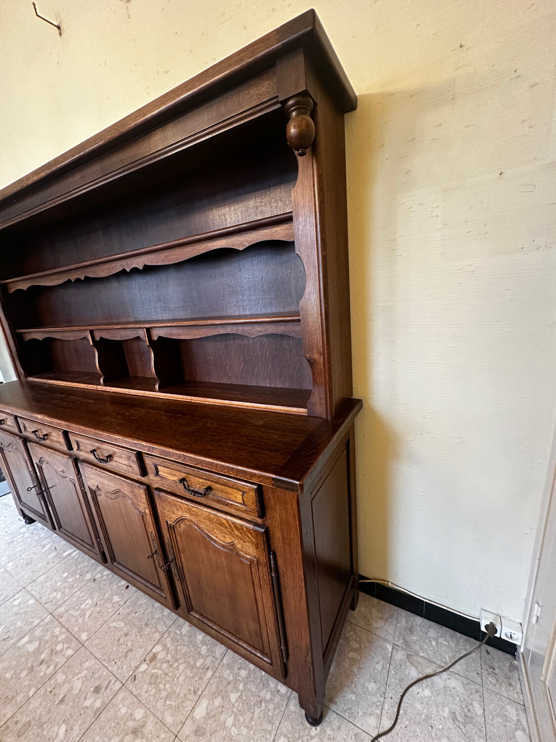 Rustic two-body buffet in oak from the 1960s.
