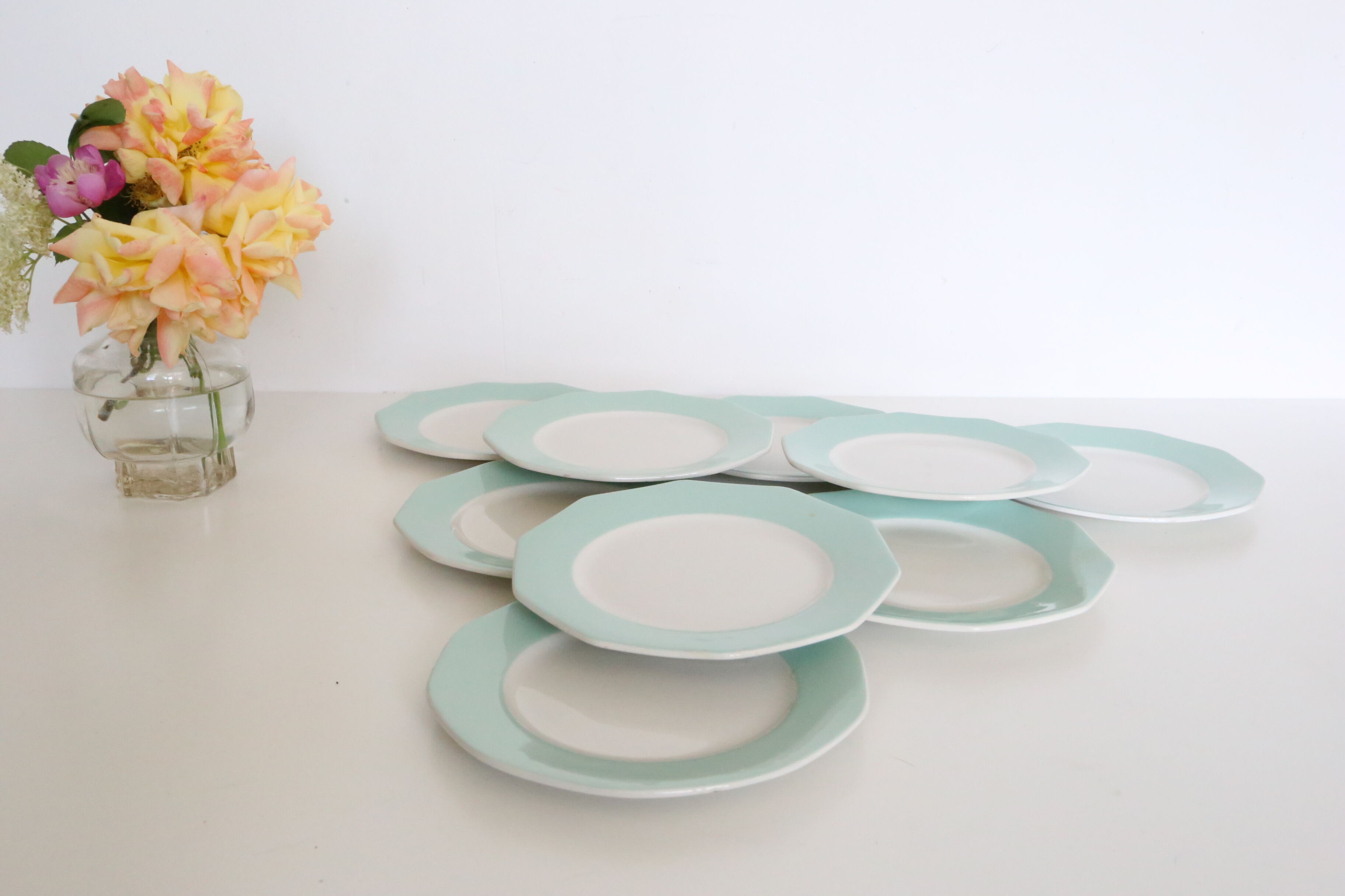 Ensemble de 9 assiettes à dessert décagonales vert mint