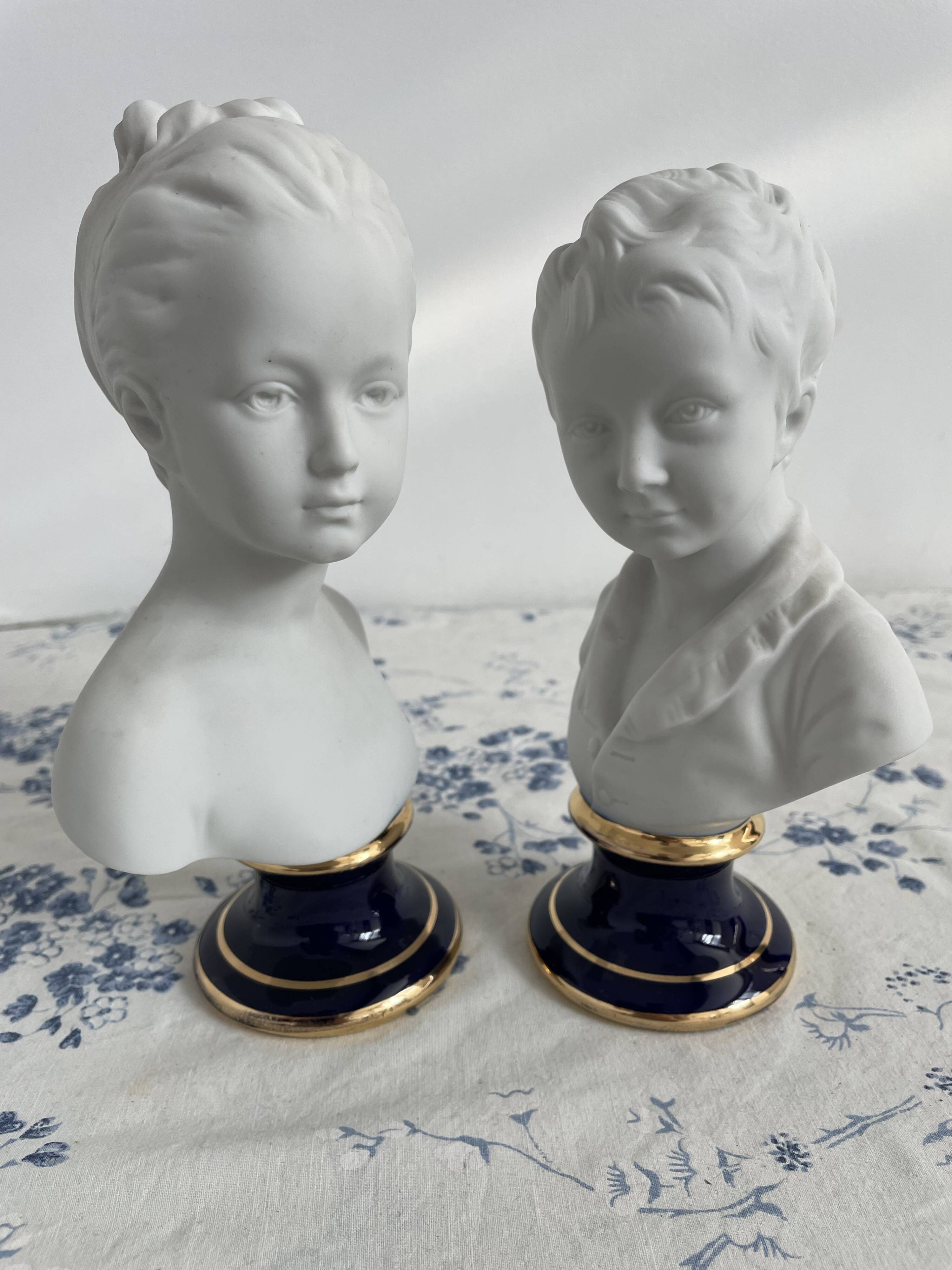 Pair of biscuit busts, Tharaud, Houdon, Louise and Alexandre Brongniart