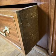 Commode Louis XVI XIXème en Noyer