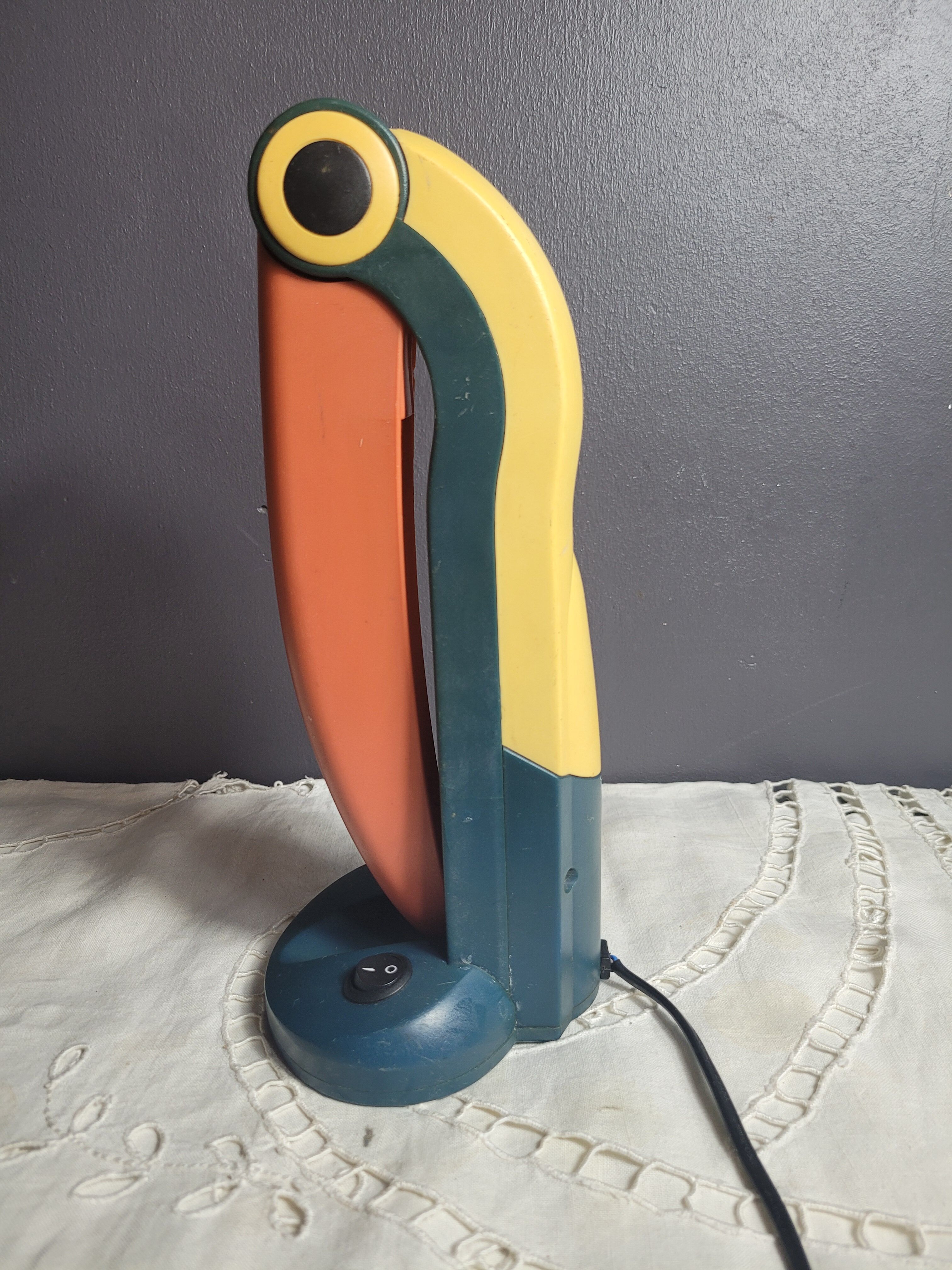 Vintage toucan lamp