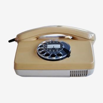Téléphone allemand à cadran vintage des années 80