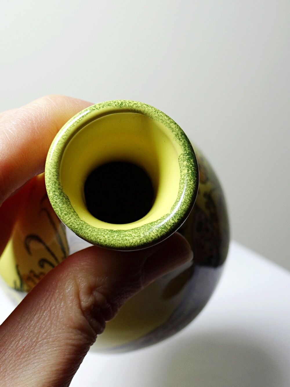 Small ceramic vase signed Henri Siffre Montpellier, bird decoration, 1950s-60s.