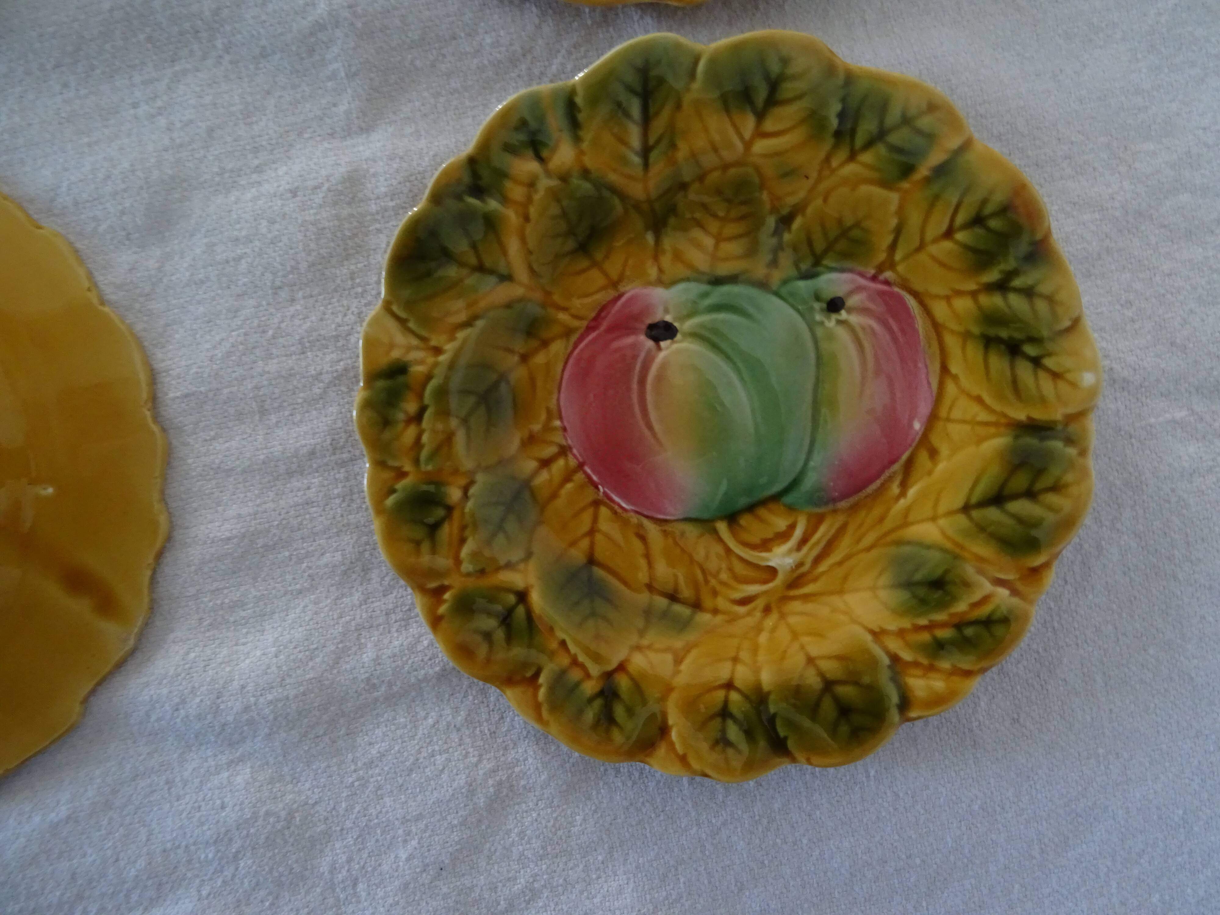 Dessert set salad bowl and 6 plates 541023 fruits barbotine sarreguemines